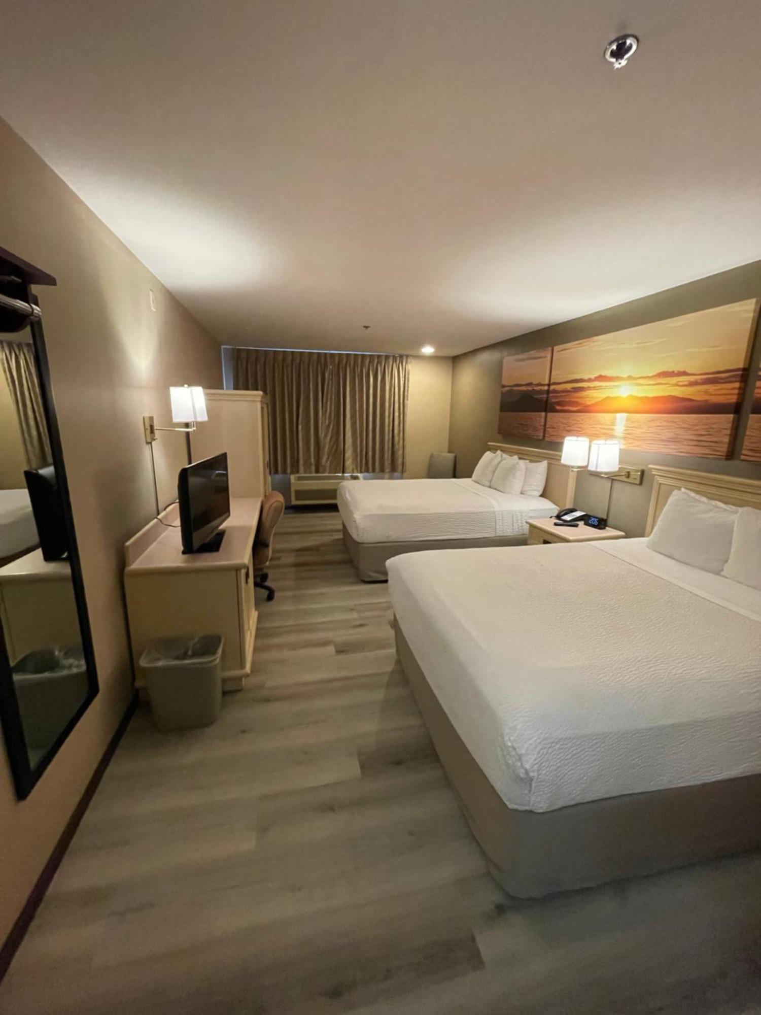 Days Inn By Wyndham Seatac Airport Bagian luar foto