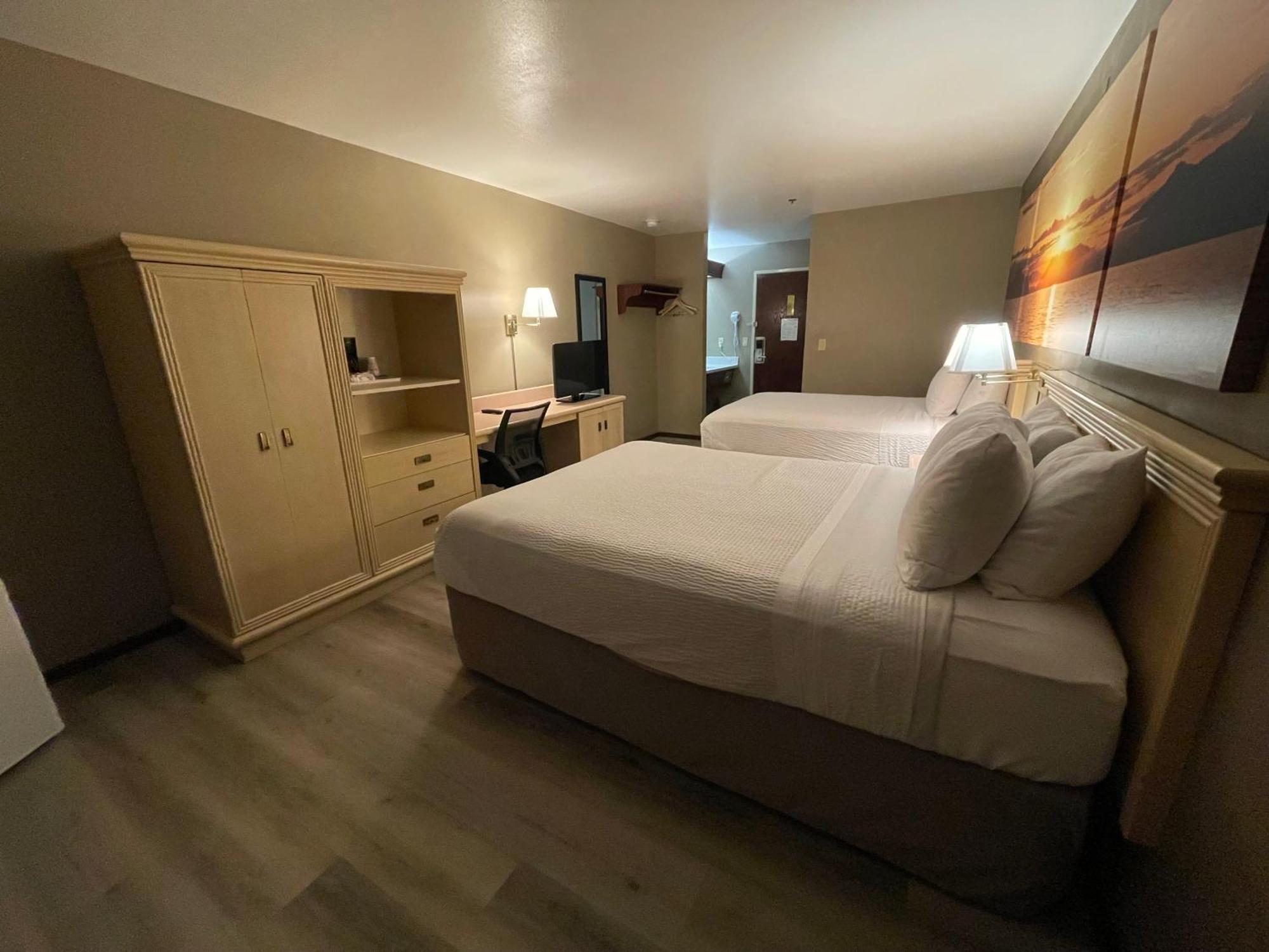 Days Inn By Wyndham Seatac Airport Bagian luar foto