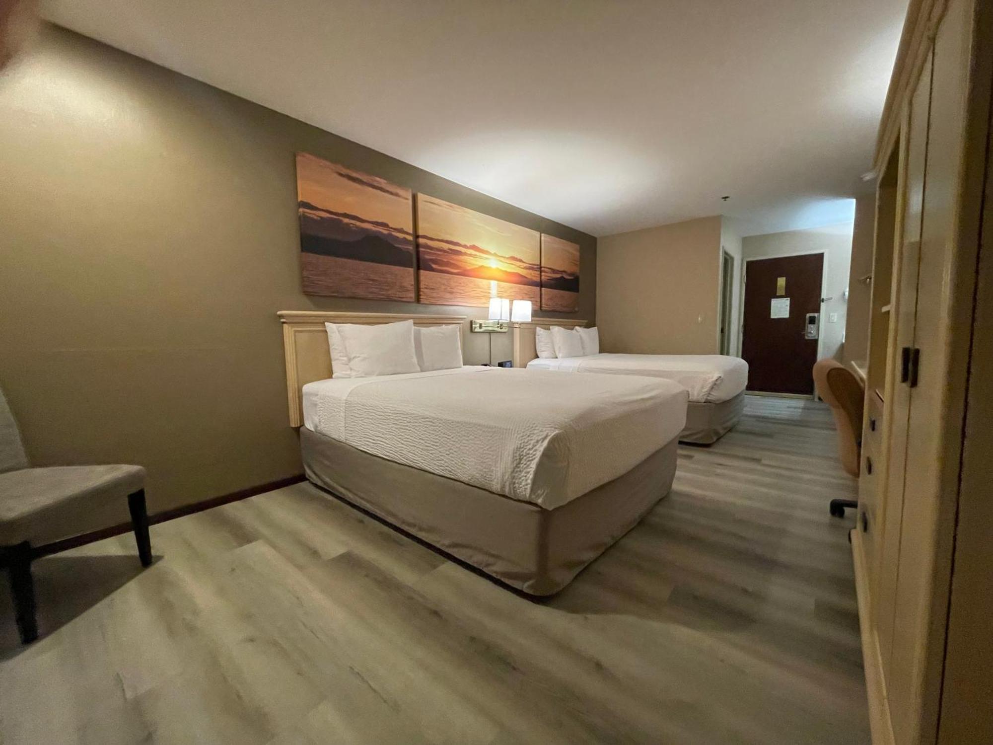 Days Inn By Wyndham Seatac Airport Bagian luar foto